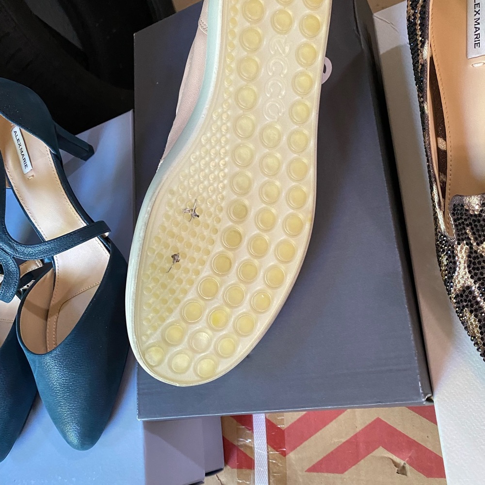 Women’s shoes